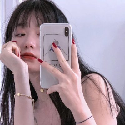 不可爱的她海报