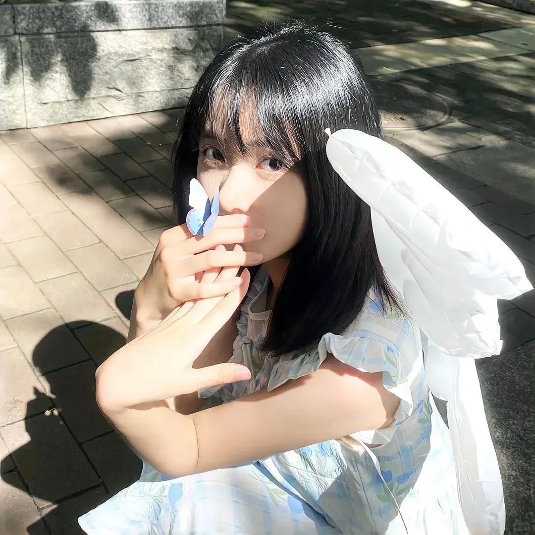 双面千金洛莞莞海报